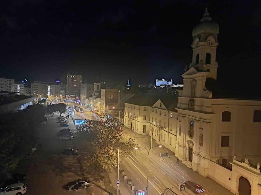 شقة Amazing Castle View براتسيلافا المظهر الخارجي الصورة